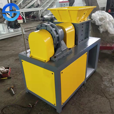 700kg/h 800kg/H Scrap Dual Shaft Shredder 18.5kw Power