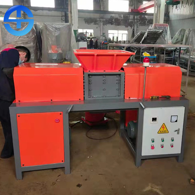 700Kg/H 800kg/H Double Shaft Shredder Machine 50 R/Min Speed