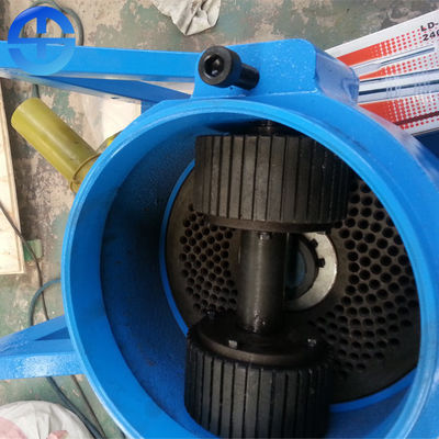 Plc Control 3 Phase Standard 200kg/H 300kg/H Flat Die Pellet Mill