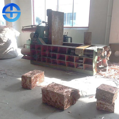 300*300mm Cuboid Bale Size Scrap Baling Machine Forward Out