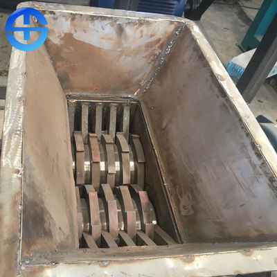 500 kg/H Power 30 kw Single Shaft Shredder For Scraps