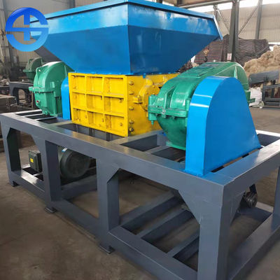 1500 Kg/H Scrap Double Shaft Shredder Machine 3000*1300*1850mm